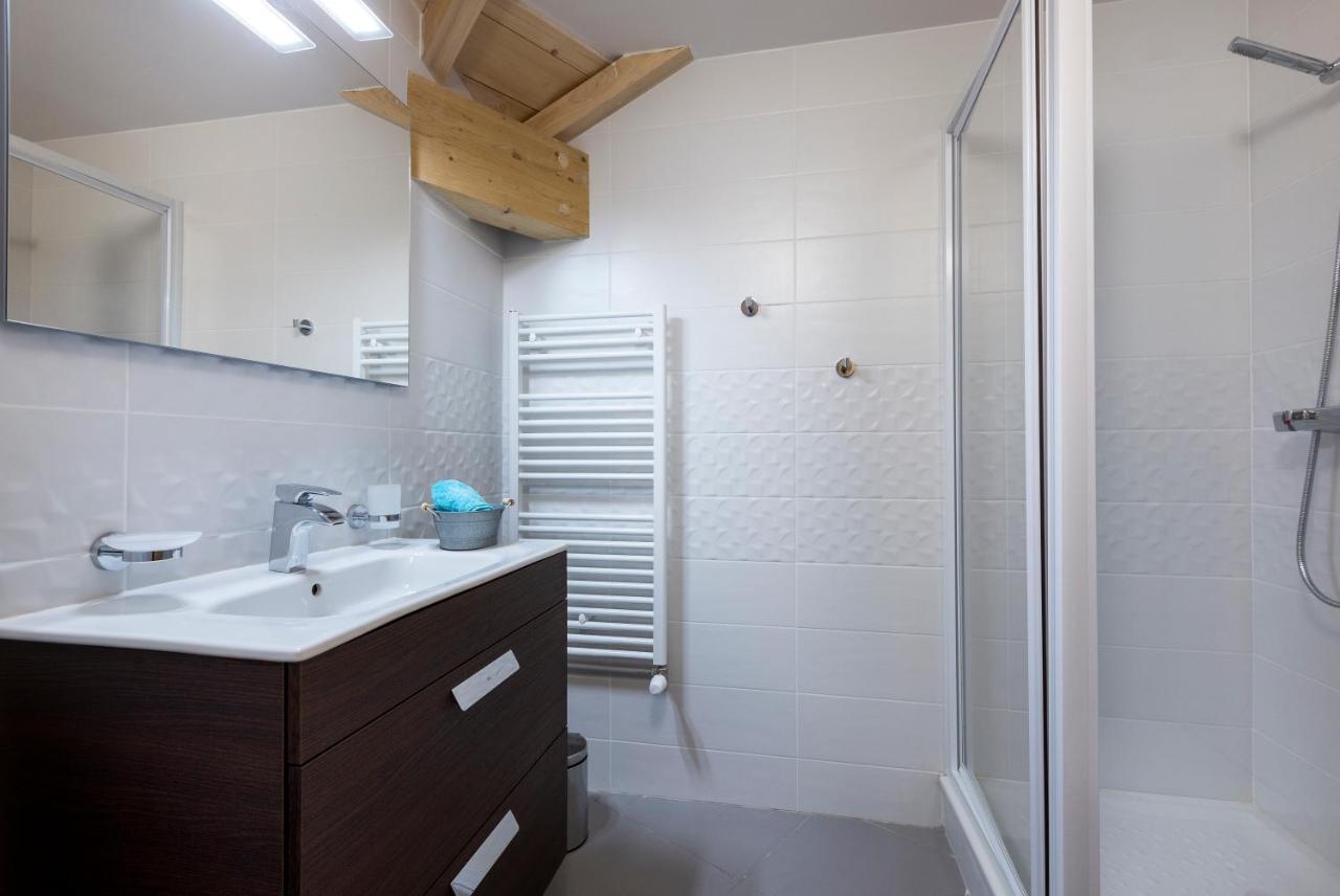 Terresens - Le Saphir Aparthotel Vaujany Buitenkant foto